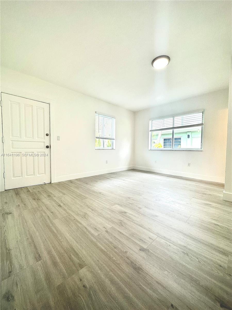 650 Lenox Avenue, Miami Beach, FL 33139 photo 17