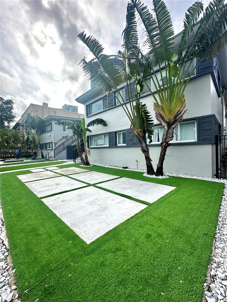 650 Lenox Avenue, Miami Beach, FL 33139 photo 4