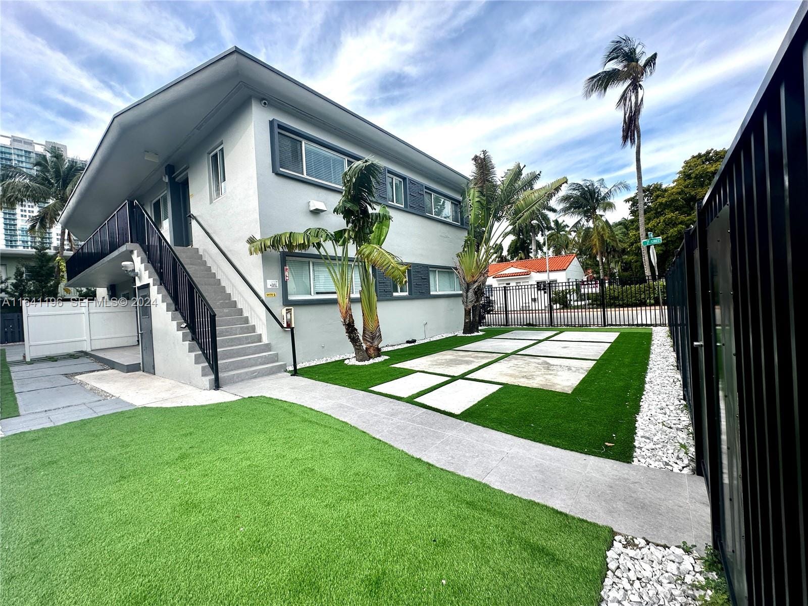 650 Lenox Avenue, Miami Beach, FL 33139 photo 5