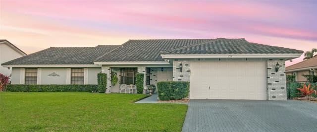 711 NW 193rd Avenue, sold in Pasadena At Chapel Trail, Pembroke Pines, FL