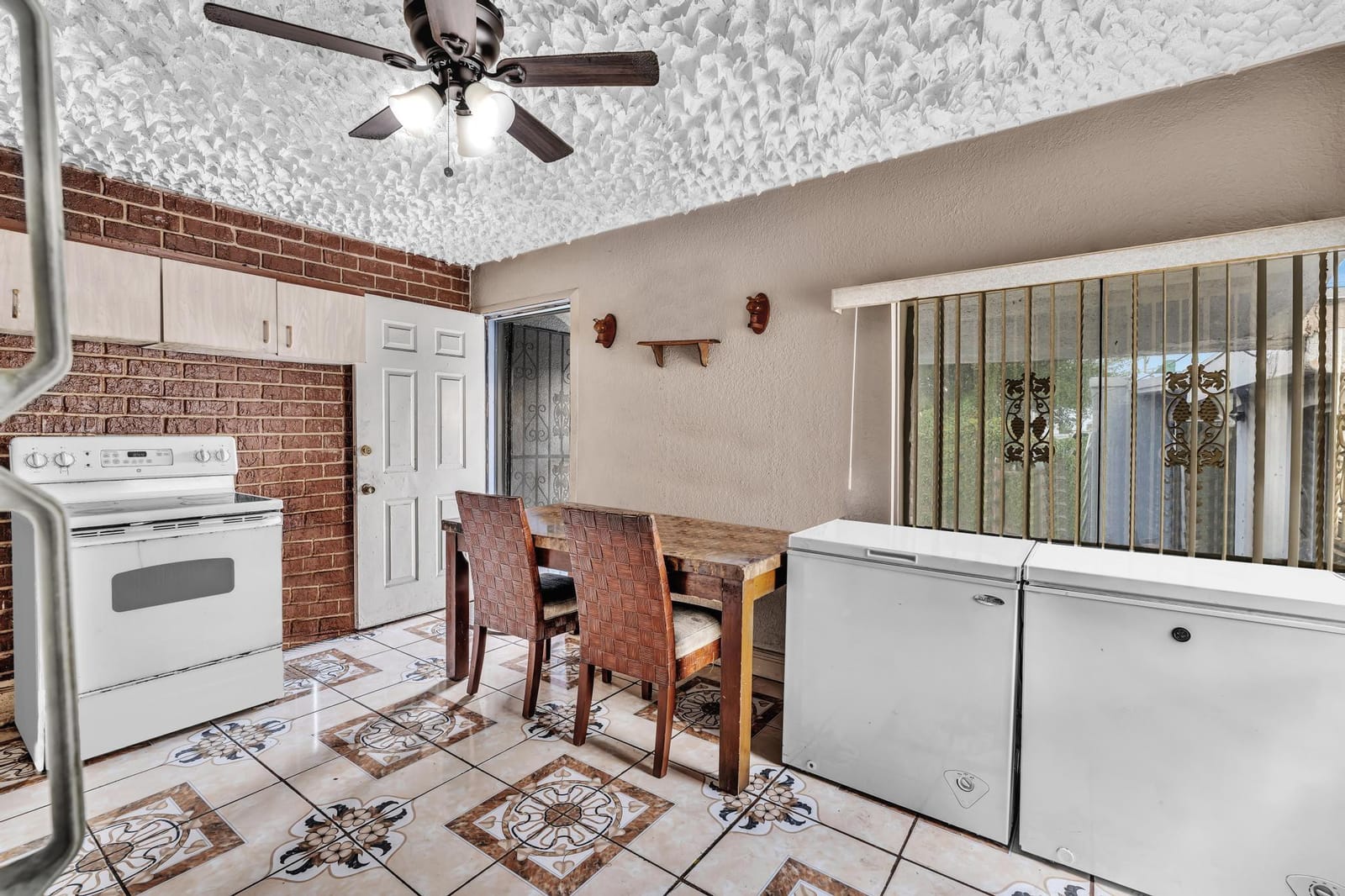 3275 NW 53rd Street, Miami, FL 33142 photo 12