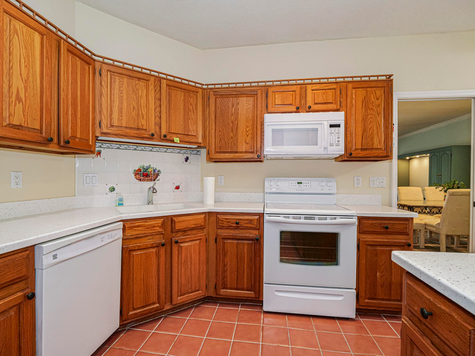 7920 Ascot Place — photo 3