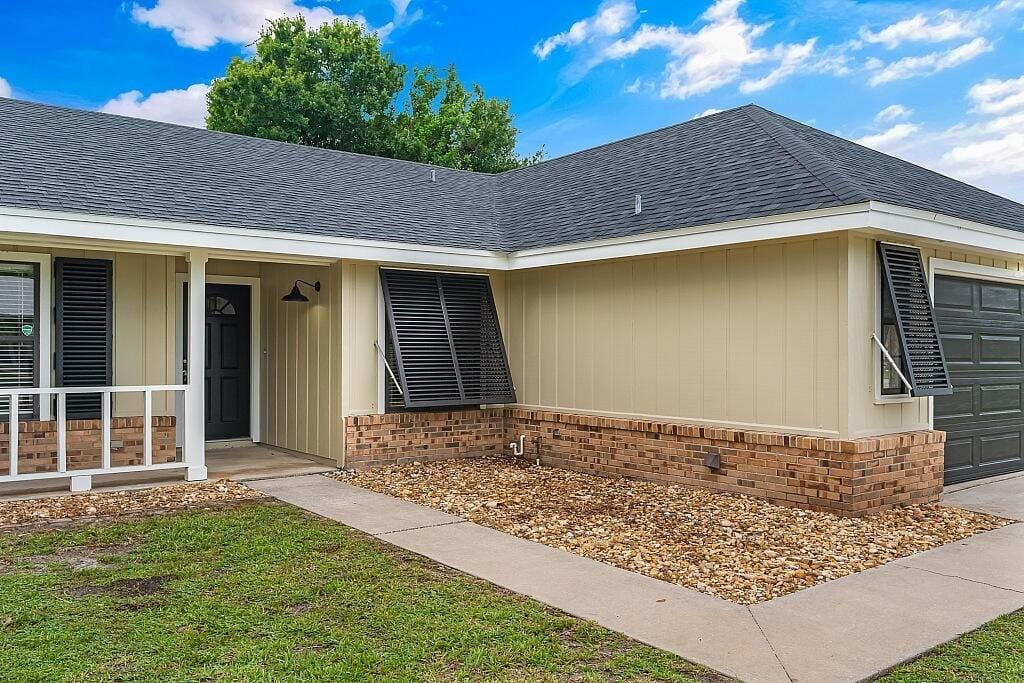 5400 Paleo Pines Circle, Fort Pierce, FL 34951 photo 1