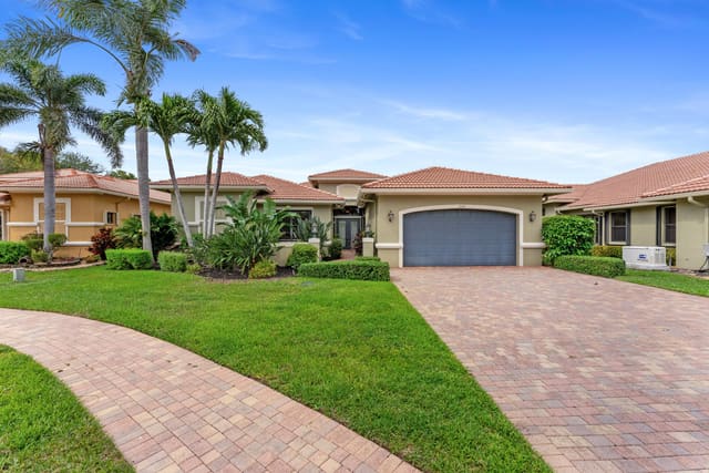 7040 Caviro Lane, Boynton Beach, FL 33437