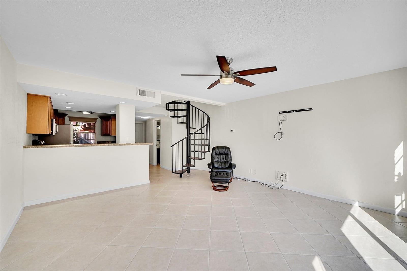 650 Tennis Club Drive 305 — photo 7