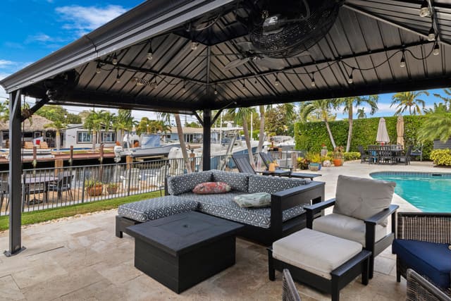 811 SE 4th Avenue, Pompano Beach, FL 33060