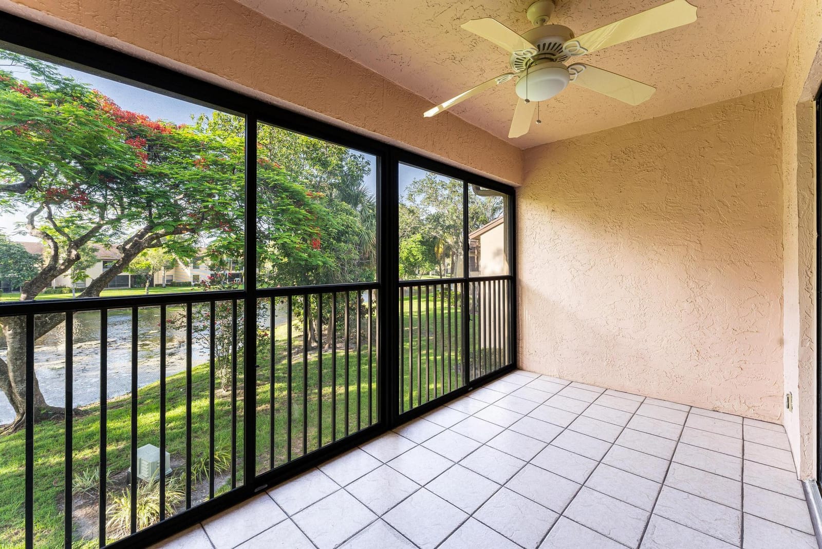 3185 S Carambola Circle 2393 — photo 2