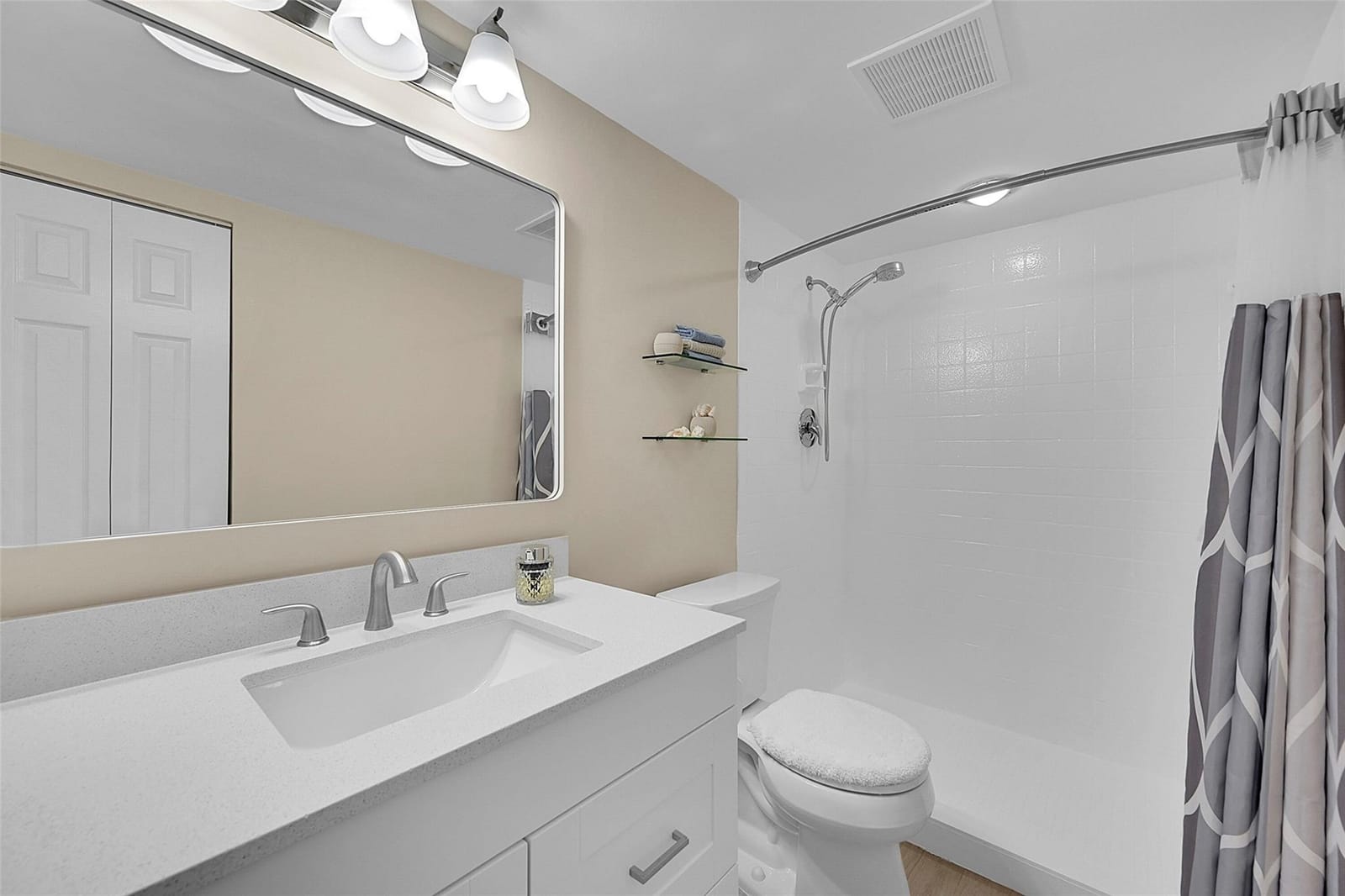 2503 Antigua Terrace C2 — photo 7