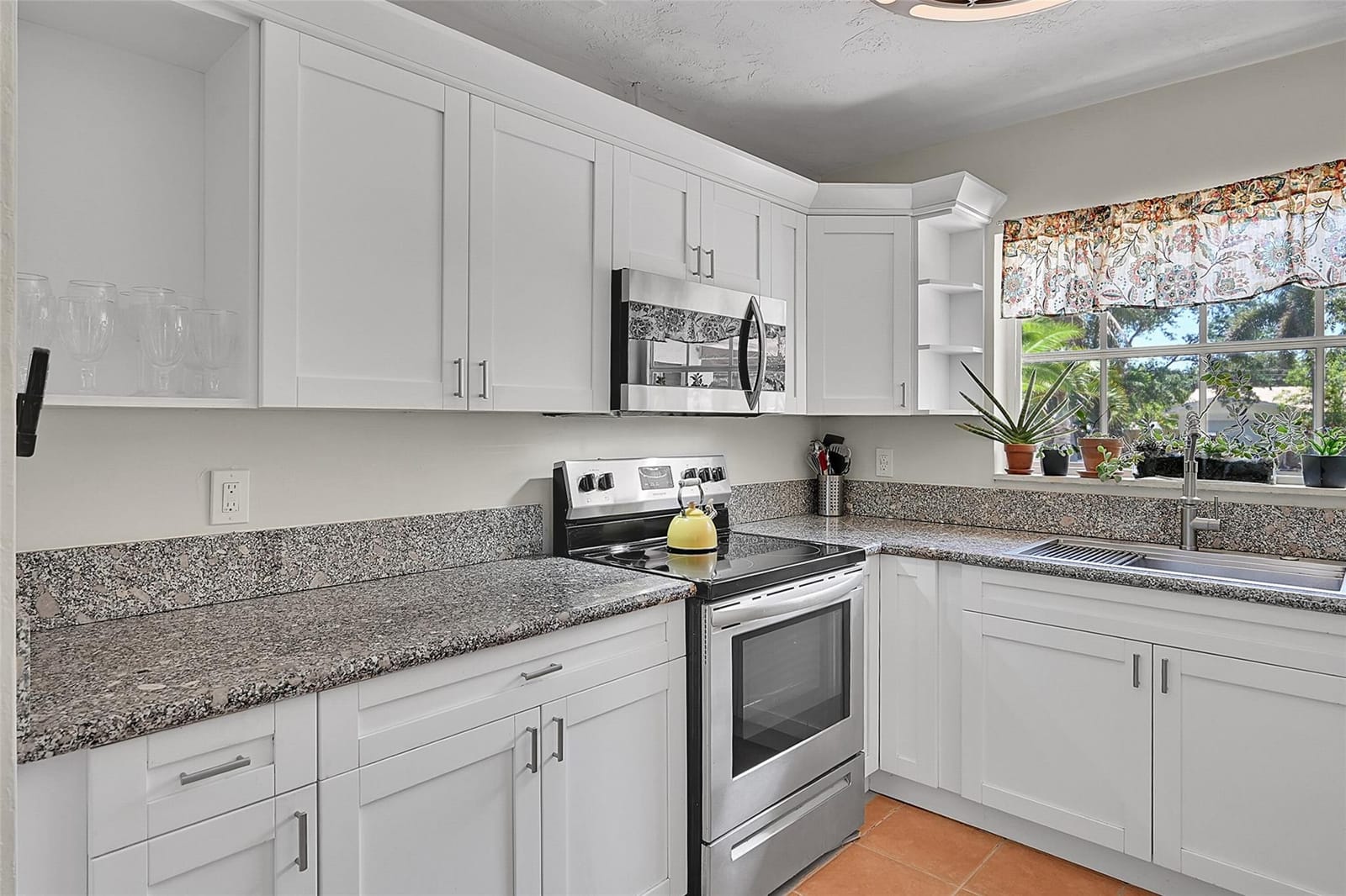 2375 SE 6th Street, Pompano Beach, FL 33062 photo 2