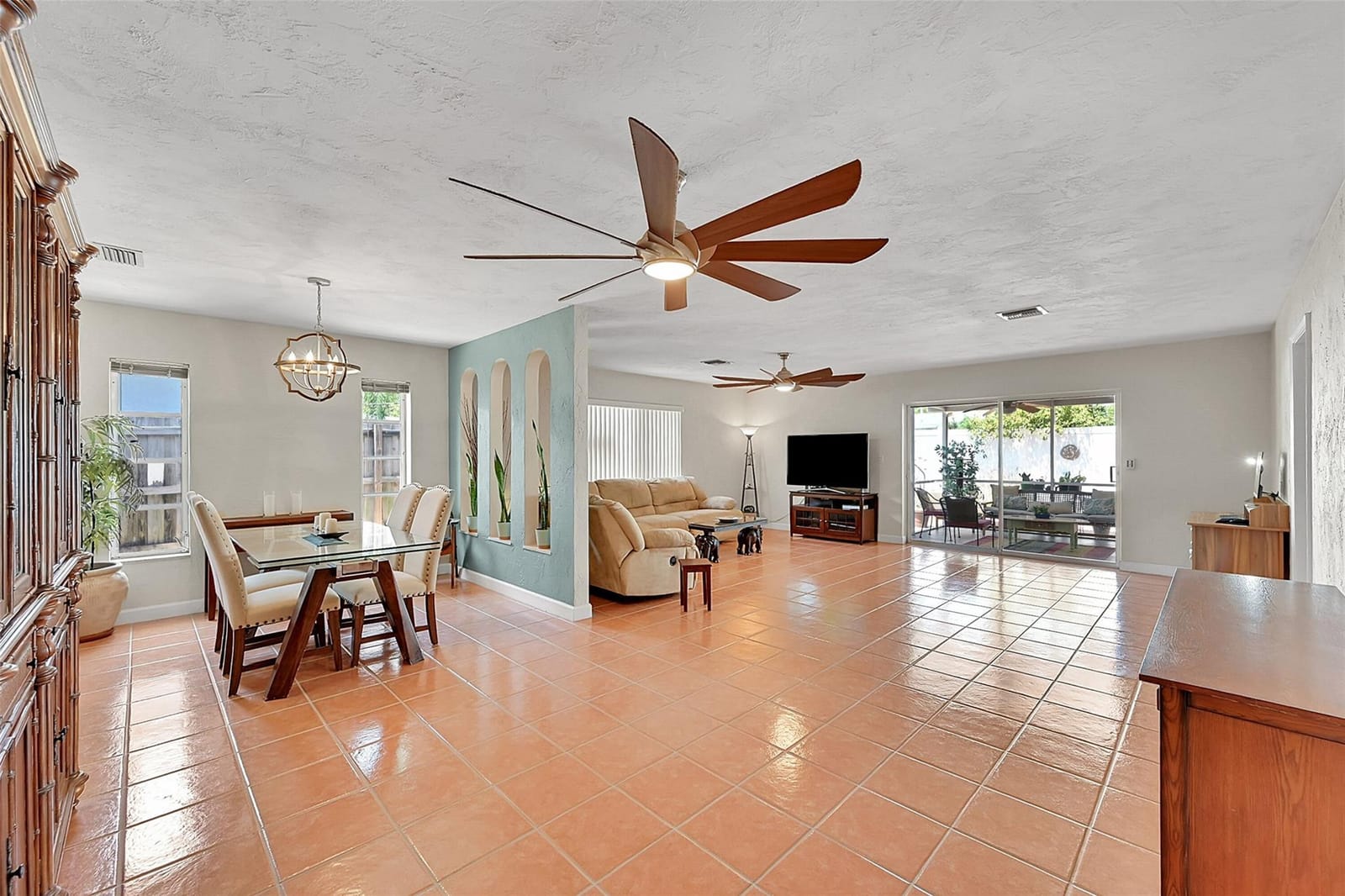 2375 SE 6th Street, Pompano Beach, FL 33062 photo 8