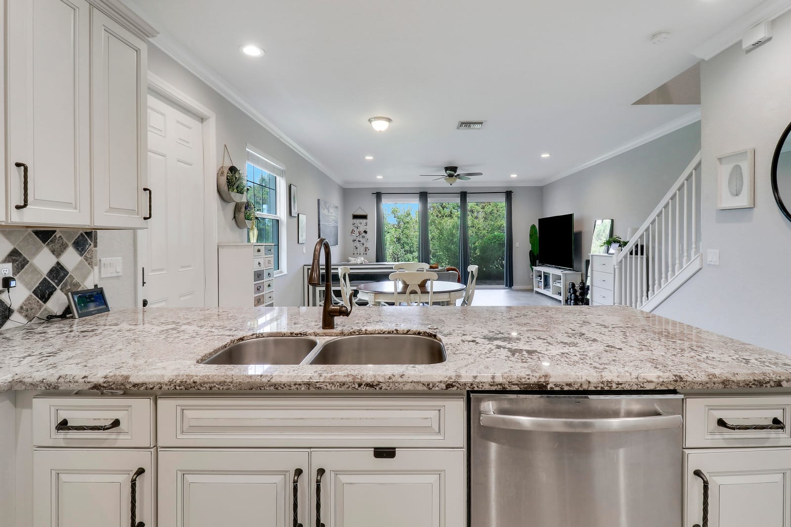 643 SW Glen Crest Way, Stuart, FL 34997 photo 11