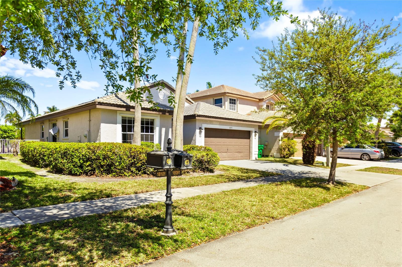 18091 SW 33rd Street — photo 3