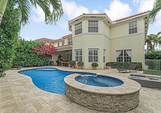 10181 Cobblestone Creek Drive, Boynton Beach, FL 33472