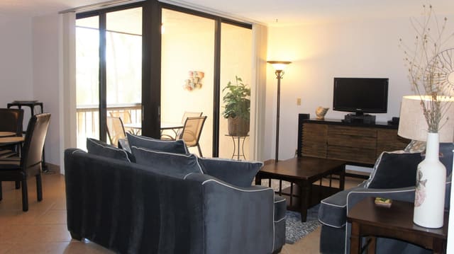 500 Egret Circle 8203, Delray Beach, FL 33444