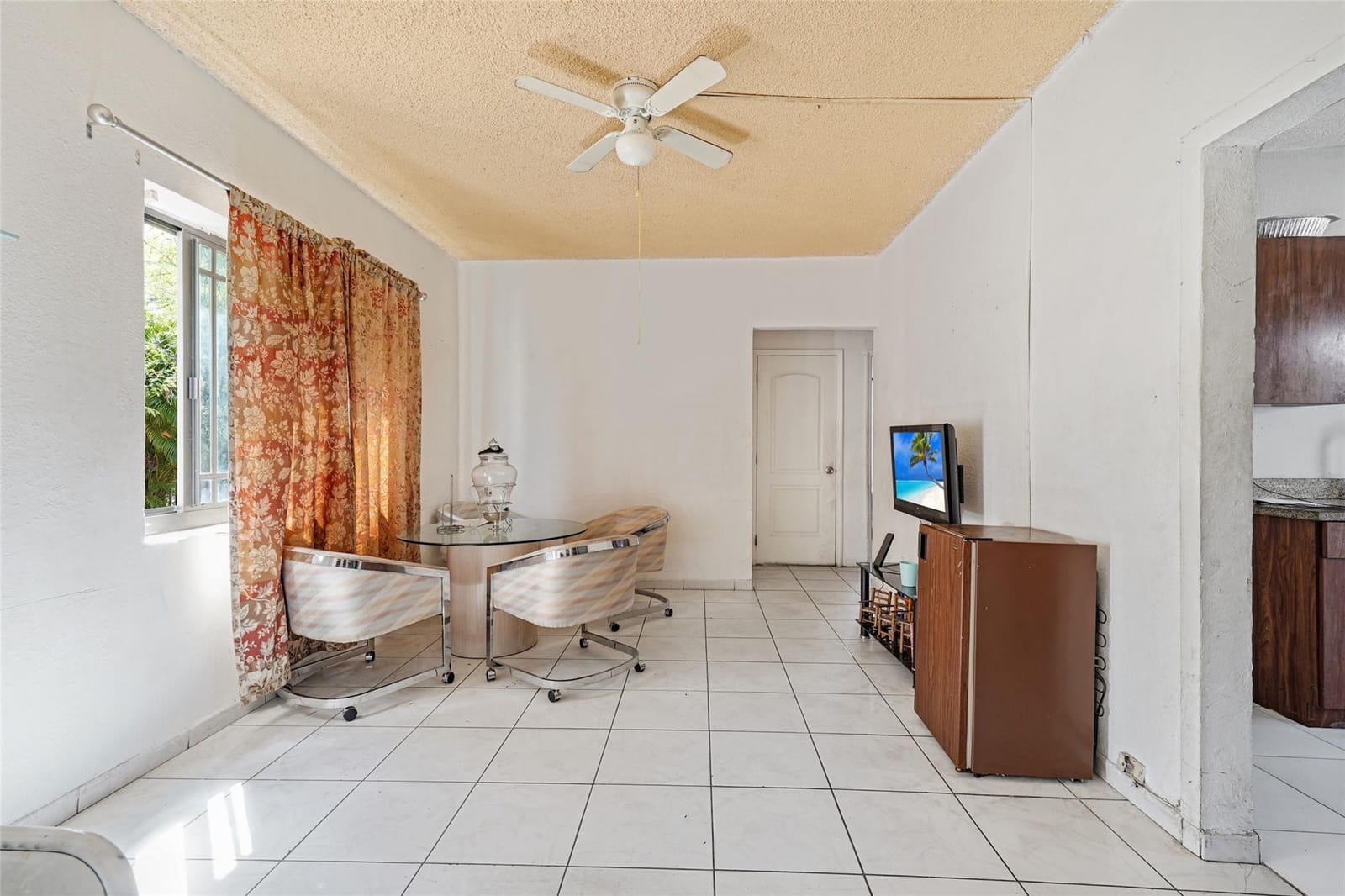 12260 N Miami Avenue — photo 4