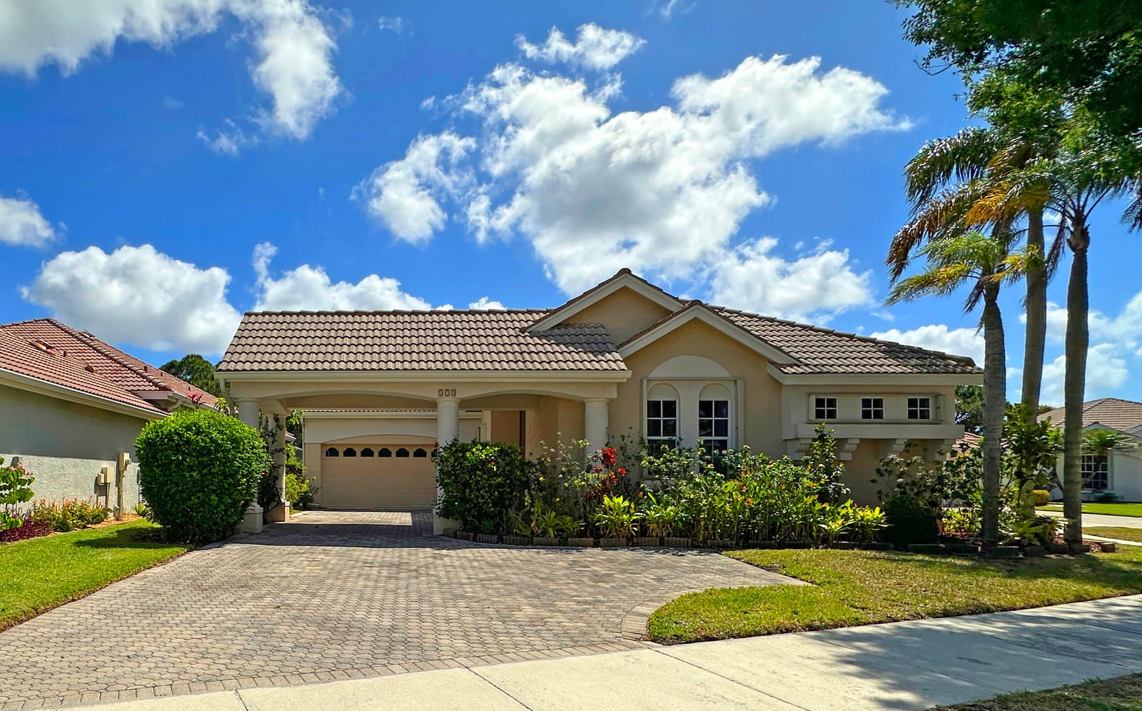 573 SW Saint Kitts Cove, Port St. Lucie, FL 34986