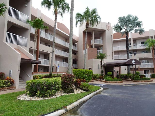 7539 Granville Drive 208, Tamarac, FL 33321