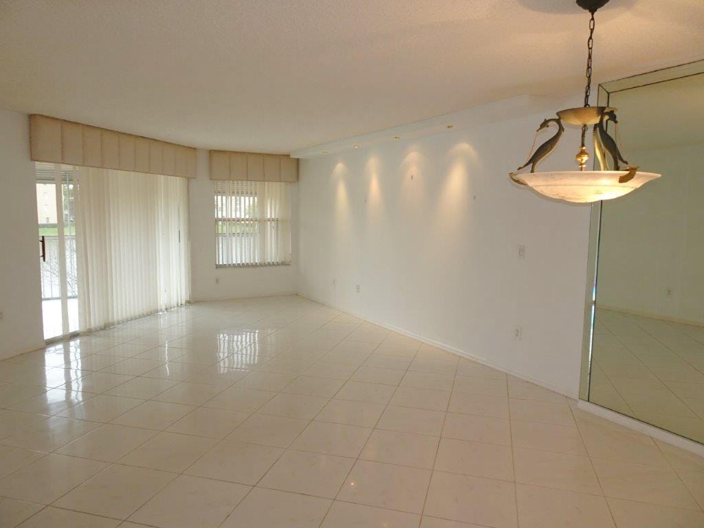 7539 Granville Drive 208, Tamarac, FL 33321 photo 9