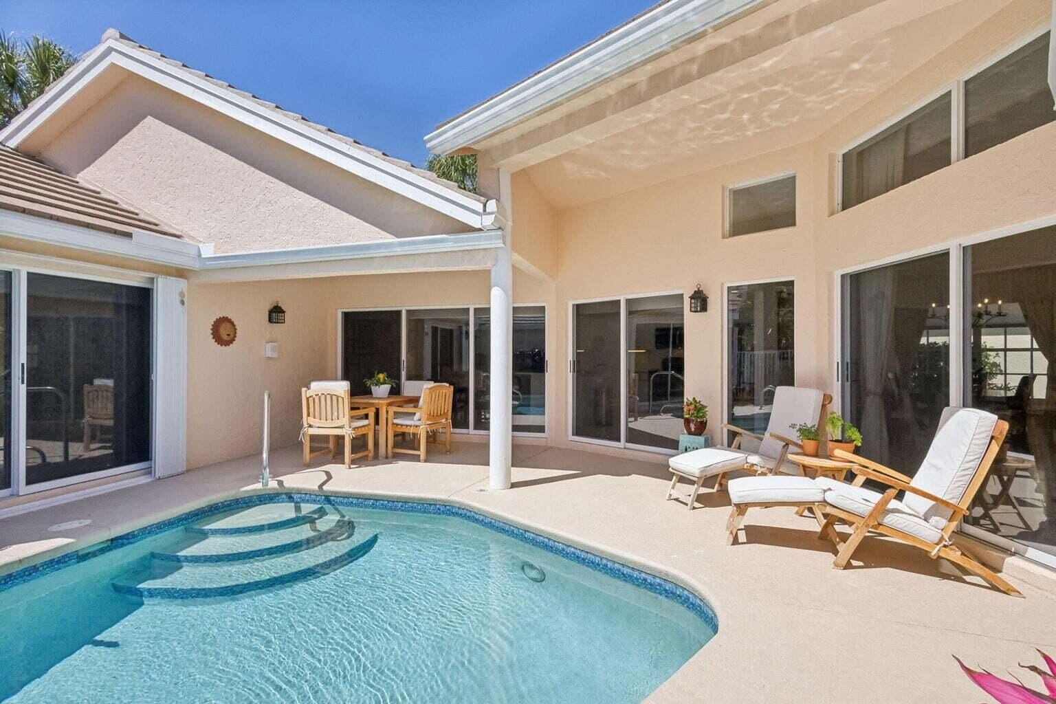 16481 Riverwind Court, Jupiter, FL 33477