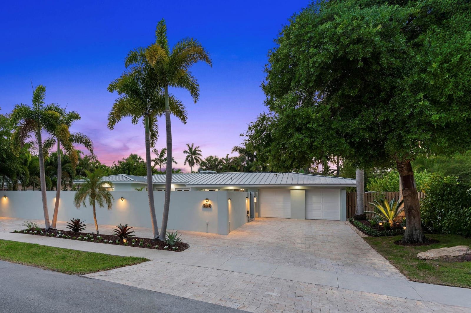 2449 Bayview Drive, Fort Lauderdale, FL 33305