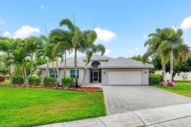 3425 Thoroughbred Run, sold in Whitehorse Estates, Lake Worth, FL