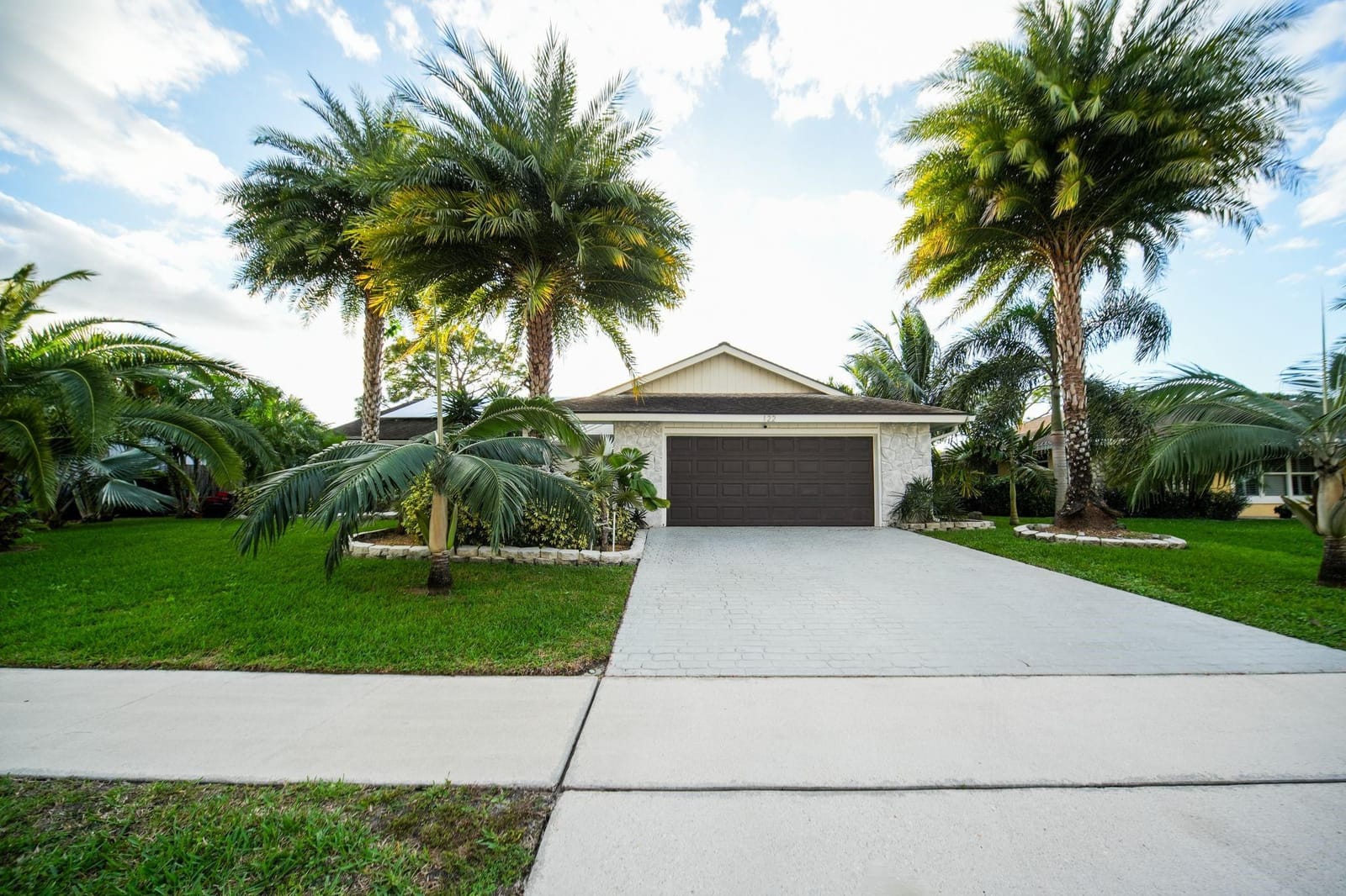 122 Sevilla Avenue, Royal Palm Beach, FL 33411