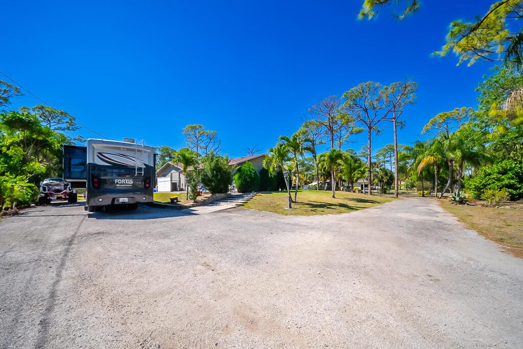 11352 Tangerine Boulevard, The Acreage, FL 33412 photo 28