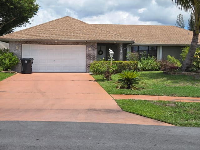 8245 Whitewood Cove E, Lake Worth, FL 33467