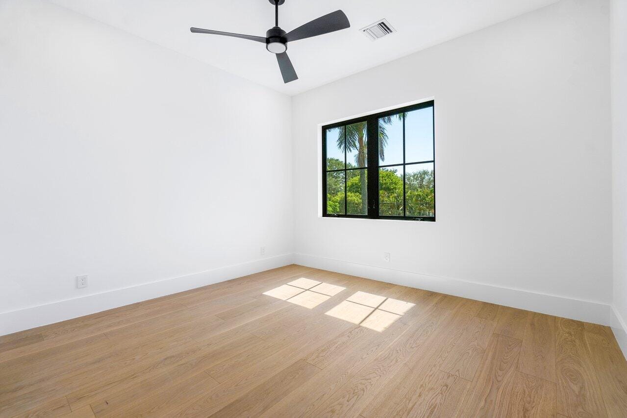 1105 NE 2nd Avenue, Delray Beach, FL 33444 photo 22