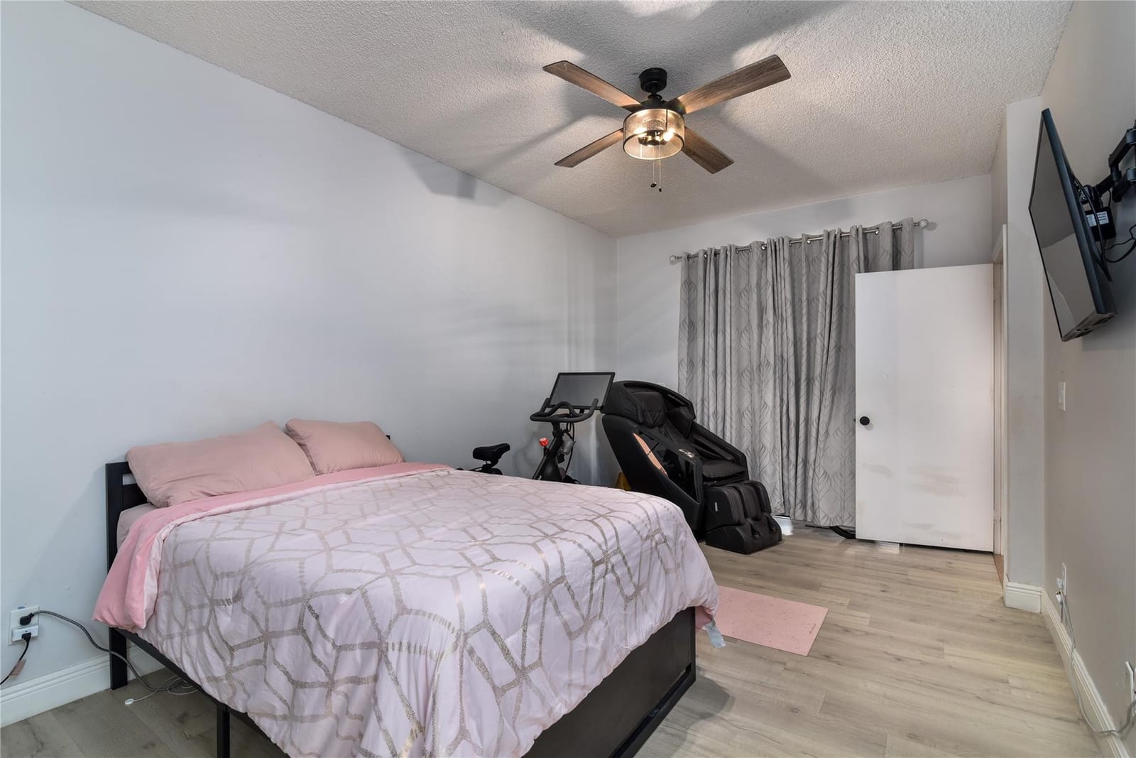 15880 SW 3rd Court 101, Pembroke Pines, FL 33027 photo 12