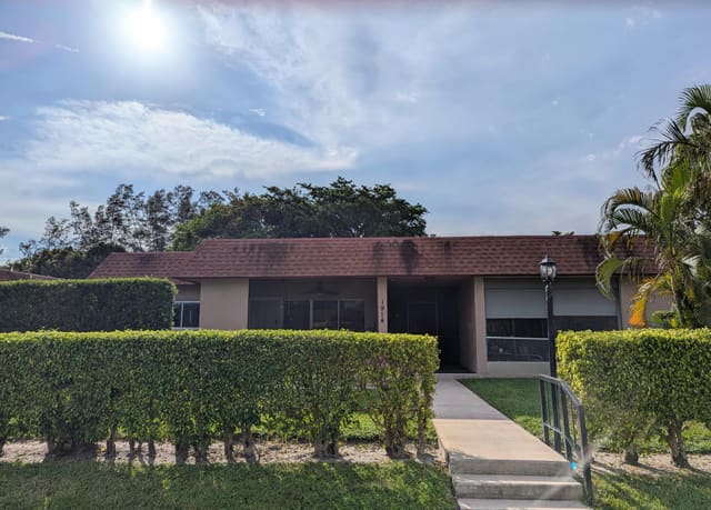 1914 Palmland Drive B, sold in Palmland Villas I Condo, Boynton Beach, FL