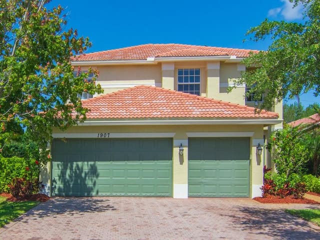 1907 Grey Falcon Circle SW, sold in Falcon Trace, Vero Beach, FL
