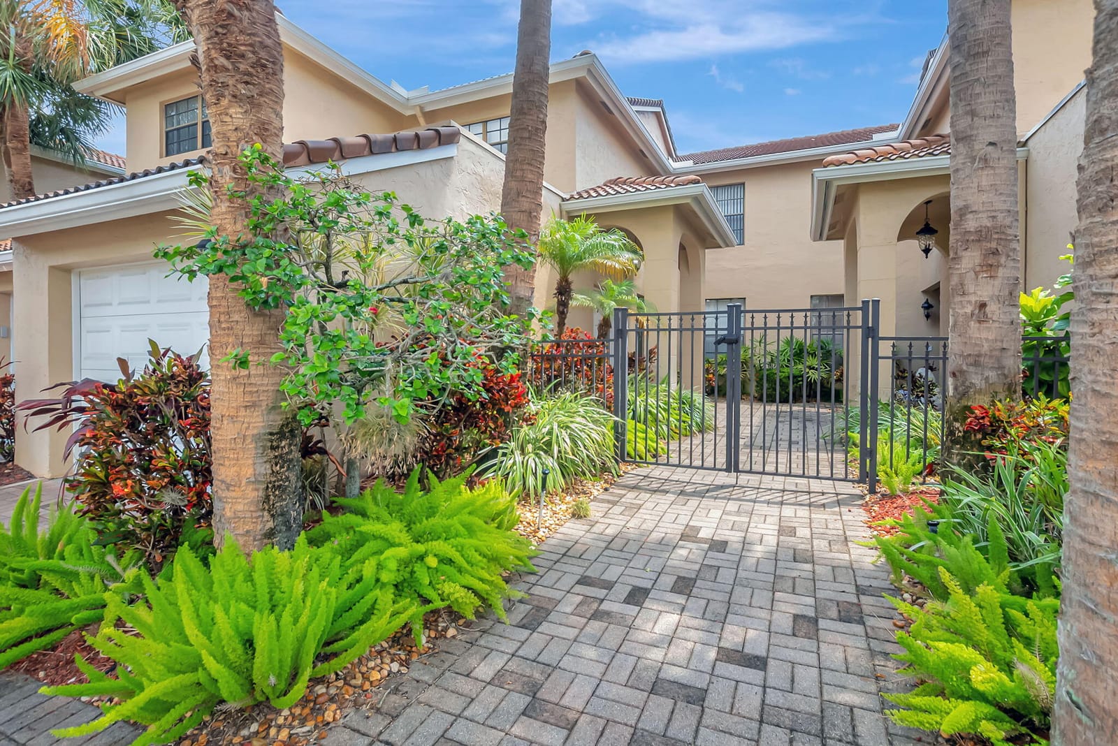 6730 Montego Bay Boulevard D, Boca Raton, FL 33433 photo 2