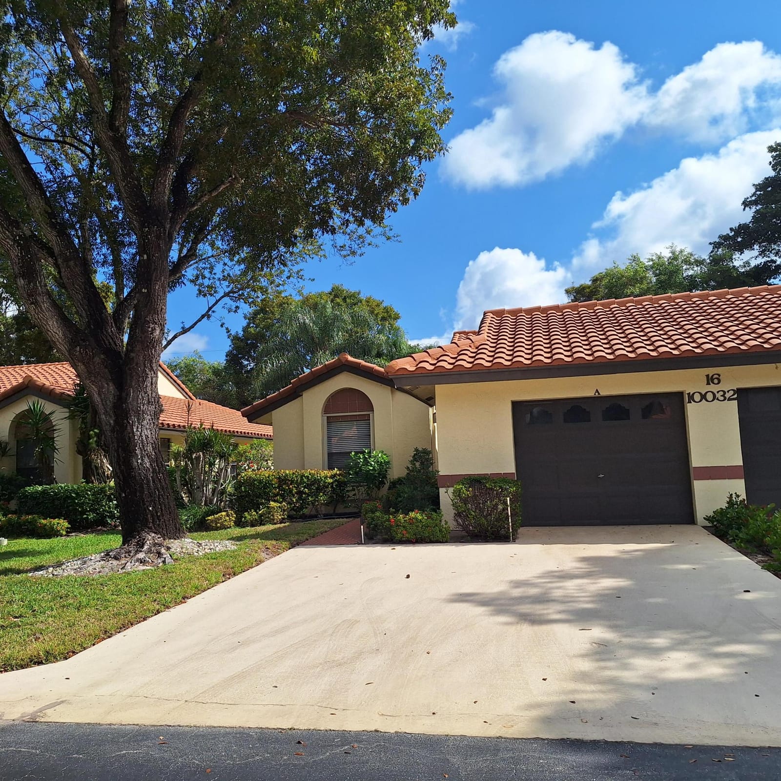 10032 Andrea Lane A — photo 2