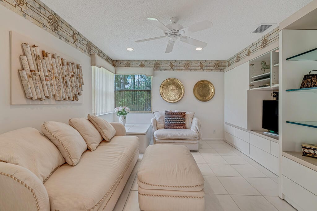 9870 Harbour Lake Circle — photo 12