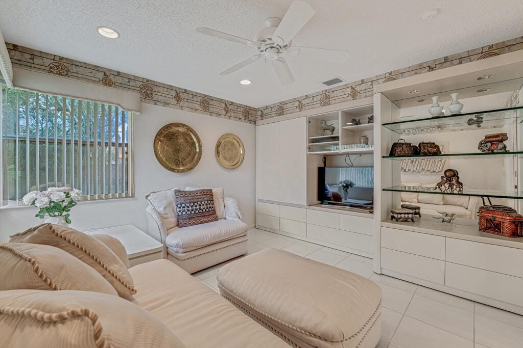 9870 Harbour Lake Circle, Boynton Beach, FL 33437 photo 13