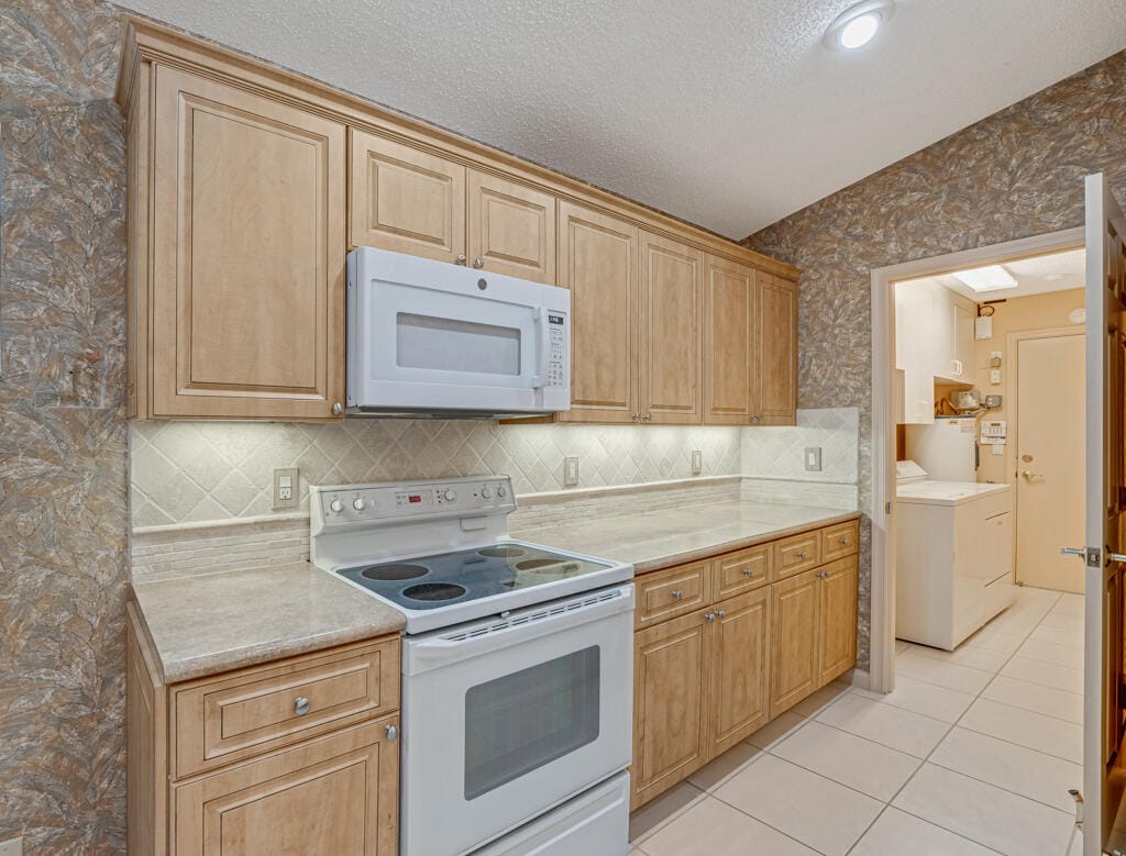 9870 Harbour Lake Circle, Boynton Beach, FL 33437 photo 18