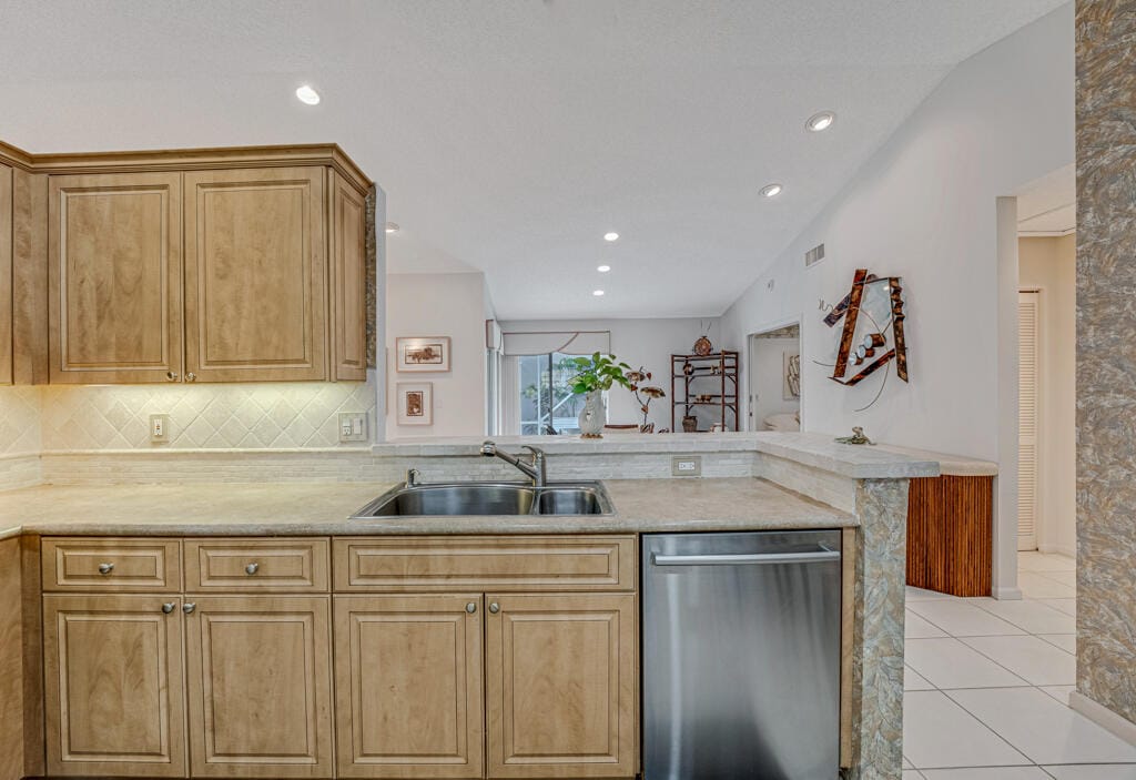 9870 Harbour Lake Circle, Boynton Beach, FL 33437 photo 20