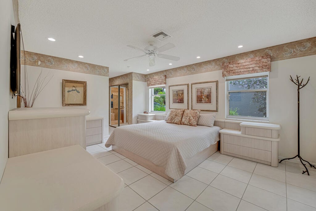 9870 Harbour Lake Circle, Boynton Beach, FL 33437 photo 22