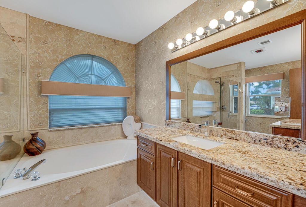9870 Harbour Lake Circle, Boynton Beach, FL 33437 photo 26
