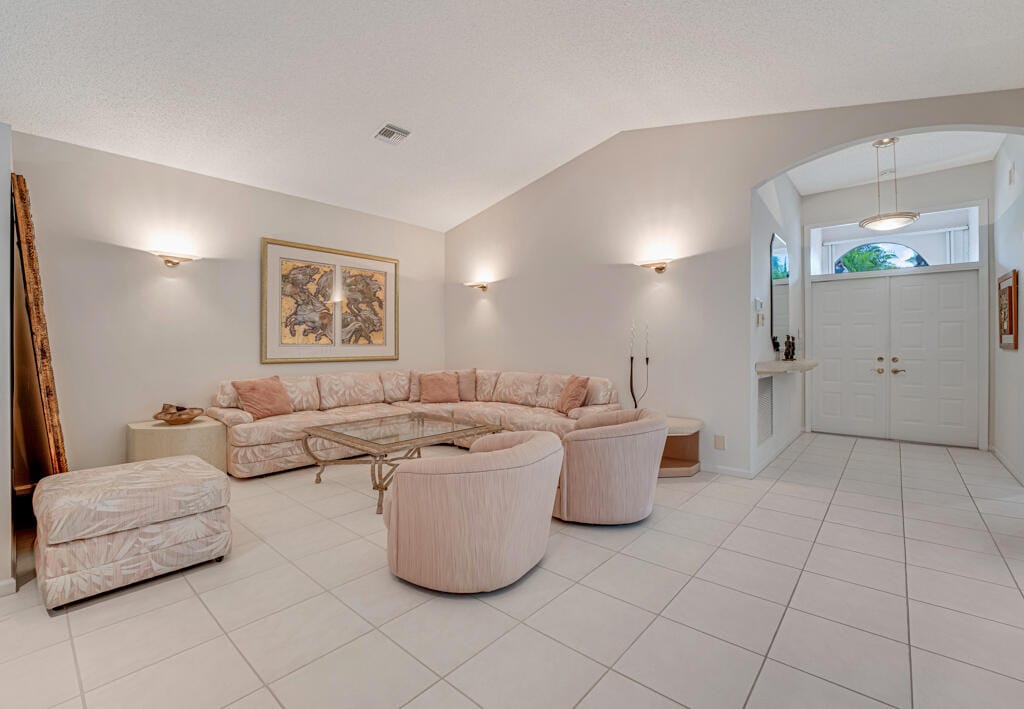 9870 Harbour Lake Circle — photo 6