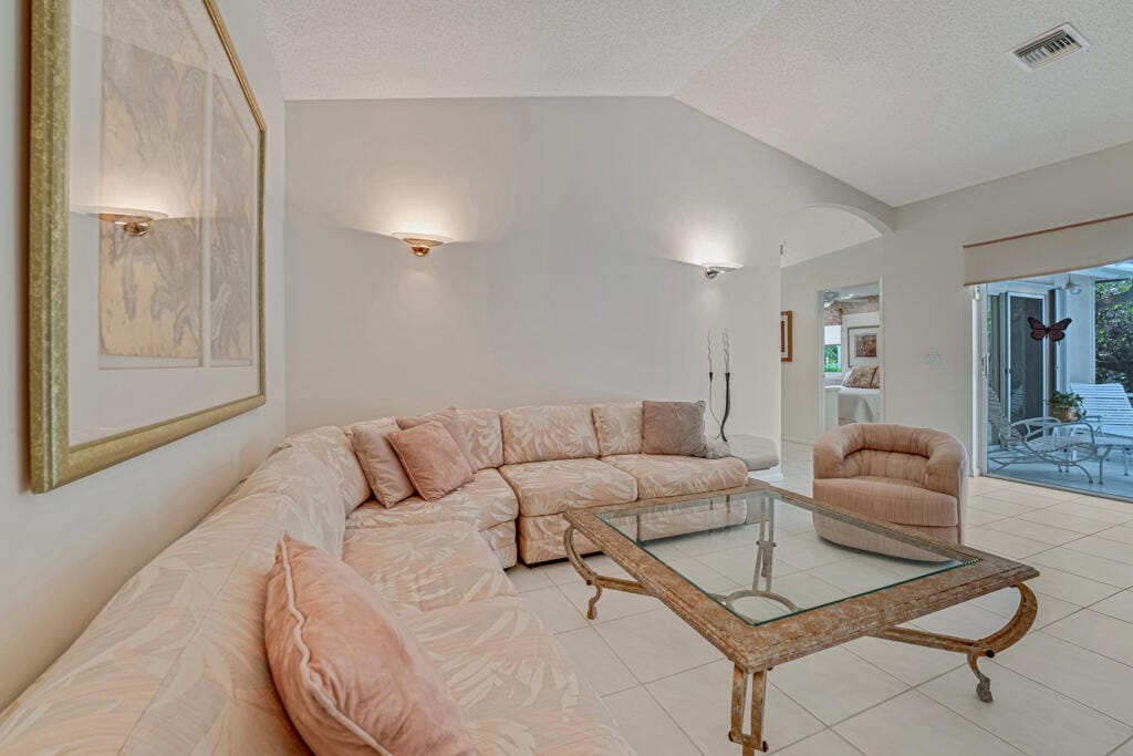 9870 Harbour Lake Circle — photo 7