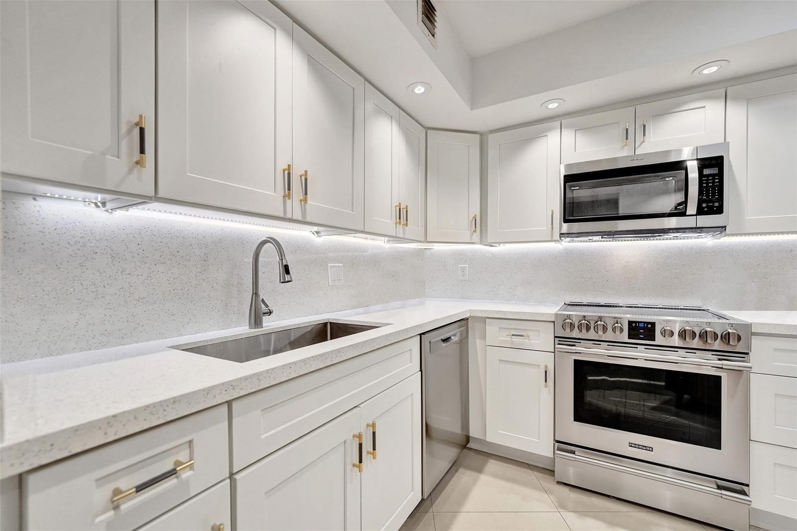 3090 N Course Drive 108, Pompano Beach, FL 33069 photo 25