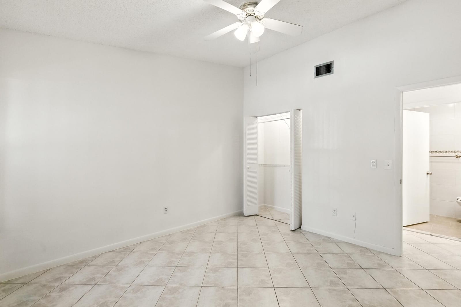 3646 English Road D, Lake Worth, FL 33467 photo 13