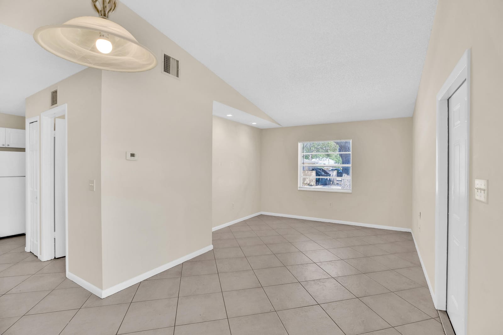2015 Oleander Boulevard A — photo 9