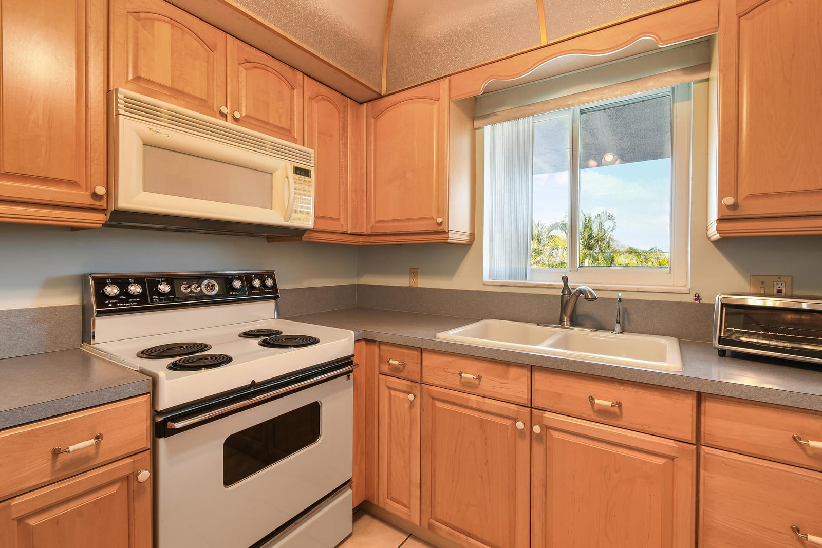 9 Westwood Avenue 201, Tequesta, FL 33469 photo 15