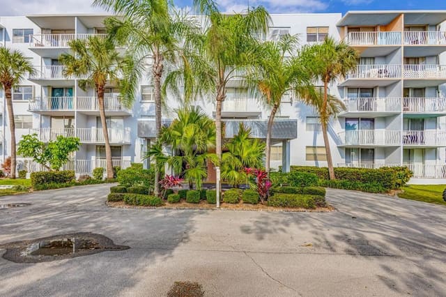 470 Executive Center Drive 2-A, West Palm Beach, FL 33401
