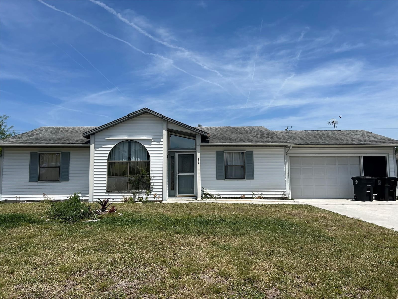 409 SW Voltair Terrace, Port St. Lucie, FL 34984