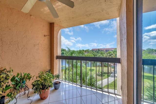 950 Egret Circle 5409, Delray Beach, FL 33444