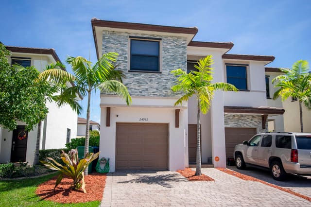 24961 SW 107th Court, sold in Campo Bello, Homestead, FL